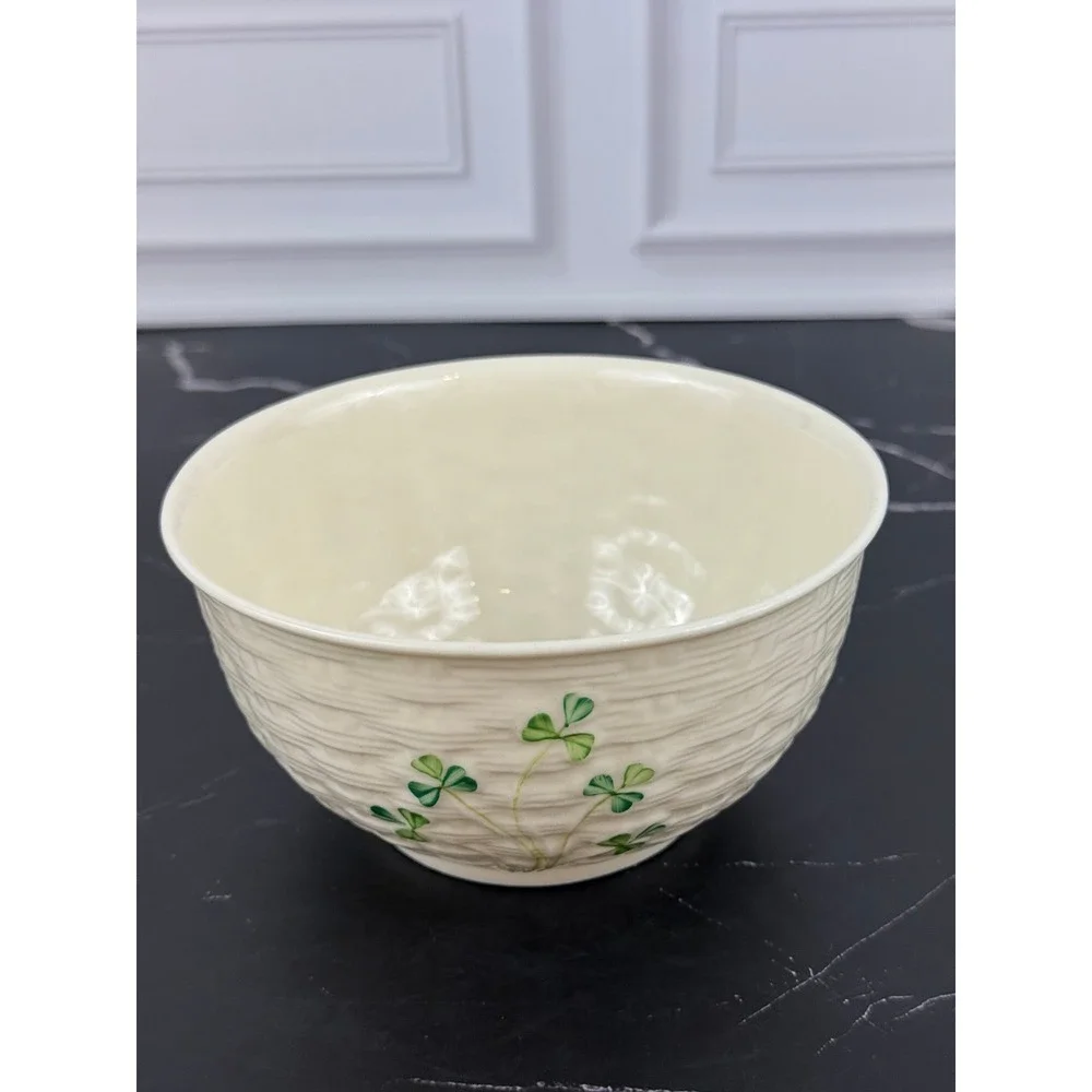 VTG Footed Belleek Pottery Shamrock Bowl 5 1/4